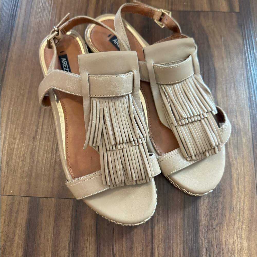 Arezzo Women's Tan Fringe Sandals Size 6